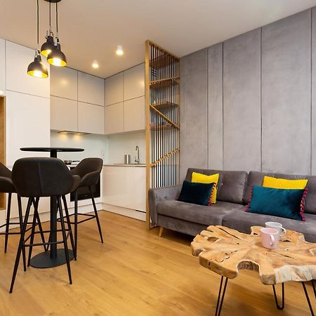 Apartment City Center Grzybowska By Renters Prestige Warszawa Eksteriør bilde